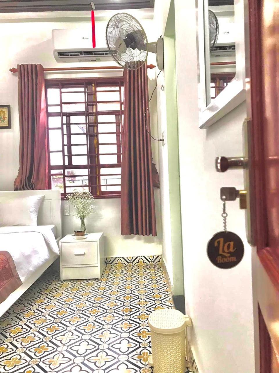 Seven Homestay Хюе Екстер'єр фото